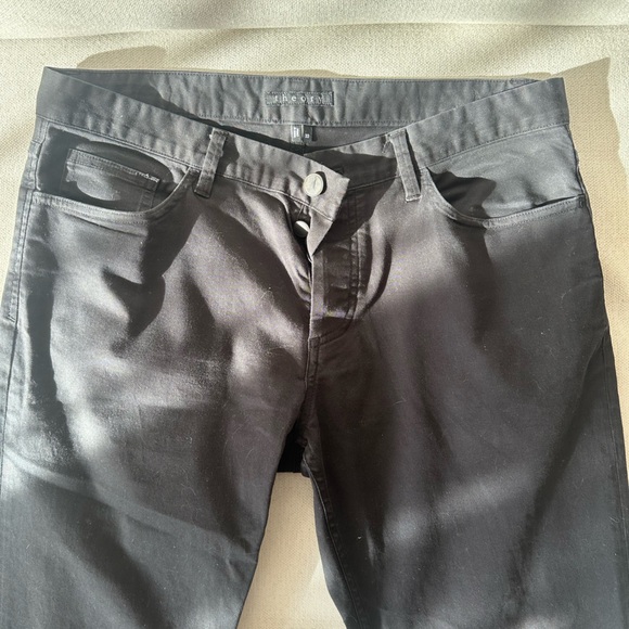 Zaine Pant in Black - Picture 3 of 4
